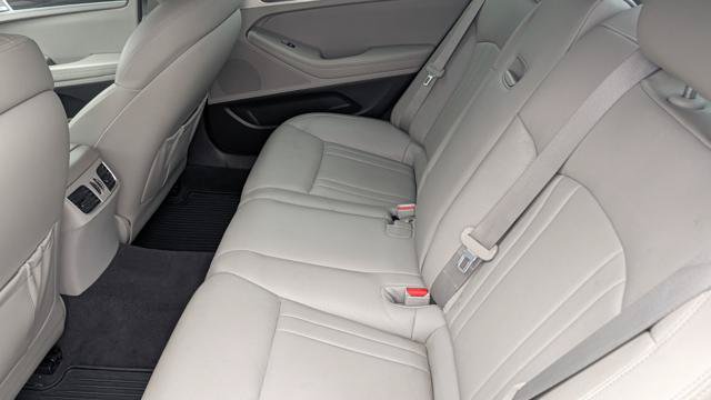 Used 2015 Hyundai Genesis 3.8 RWD image 17
