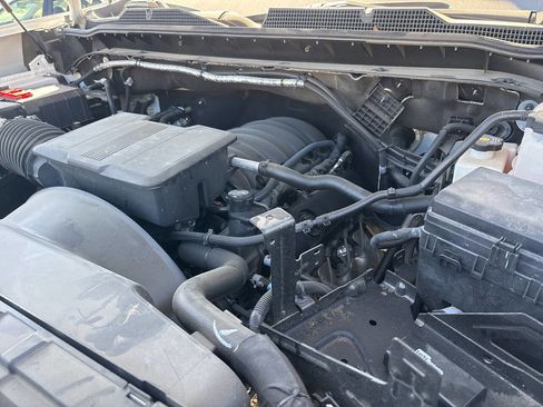 Used 2025 Chevrolet Silverado 2500 W/T image 13