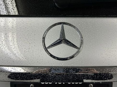 Used 2021 Mercedes-Benz GLS 450 4MATIC image 32