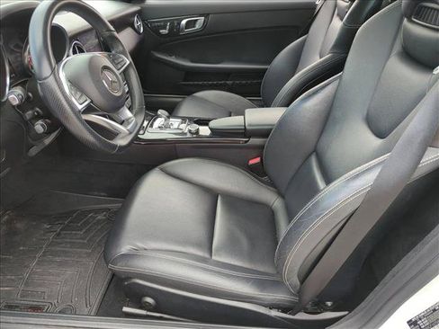 Used 2020 Mercedes-Benz SLC 300 image 13