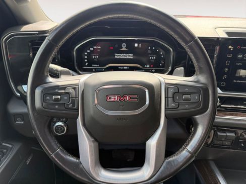 Used 2022 GMC Sierra 1500 Elevation w/ Preferred Package AWD/4WD image 16