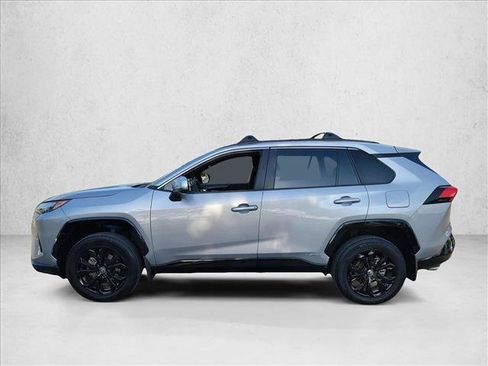 Used 2023 Toyota RAV4 SE AWD/4WD image 8