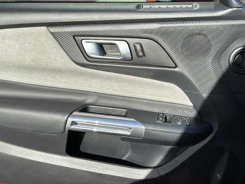 Certified 2025 Ford Mustang GT RWD image 19