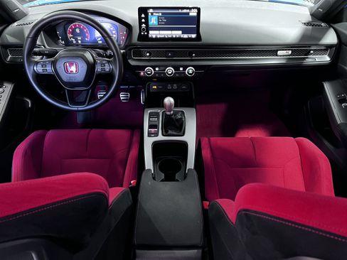 Used 2025 Honda Civic Type R image 12