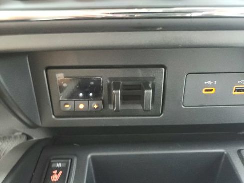 Used 2024 Nissan Titan SV w/ SV Convenience Package AWD/4WD image 29