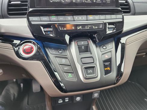 New 2026 Honda Odyssey Touring image 21