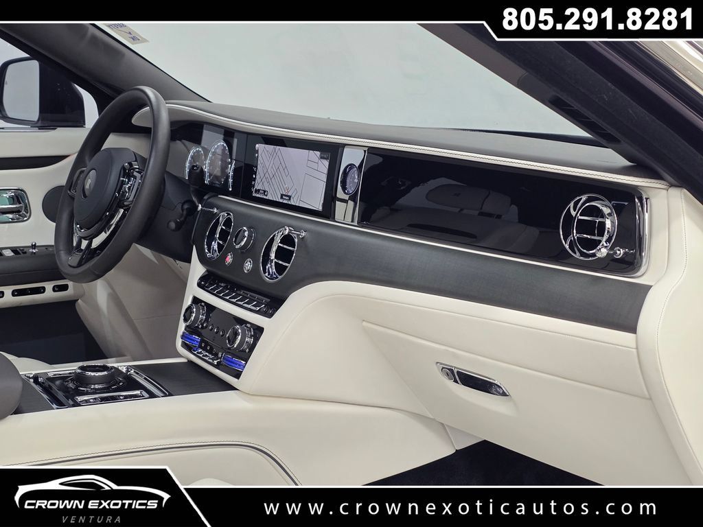 Used 2023 Rolls-Royce Ghost AWD/4WD image 27
