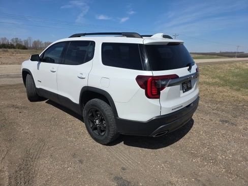 Used 2021 GMC Acadia AT4 w/ Technology Package image 4