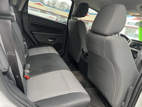 Used 2009 Jeep Grand Cherokee Laredo image 11