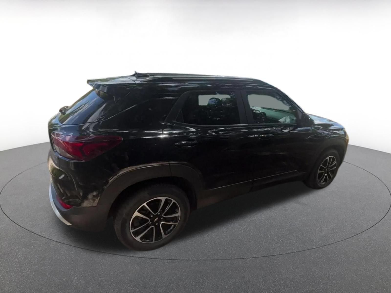 Used 2025 Chevrolet TrailBlazer LT FWD image 12