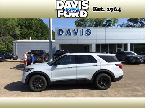 New 2026 Ford Explorer Tremor AWD/4WD image 4