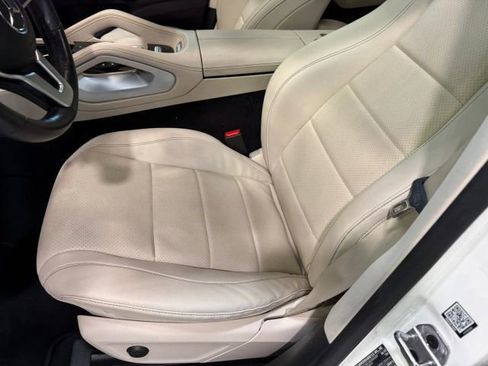 Used 2022 Mercedes-Benz GLS 450 4MATIC image 24