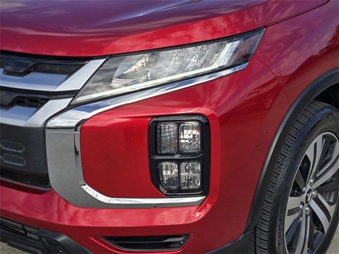 Used 2021 Mitsubishi Outlander Sport SE image 9