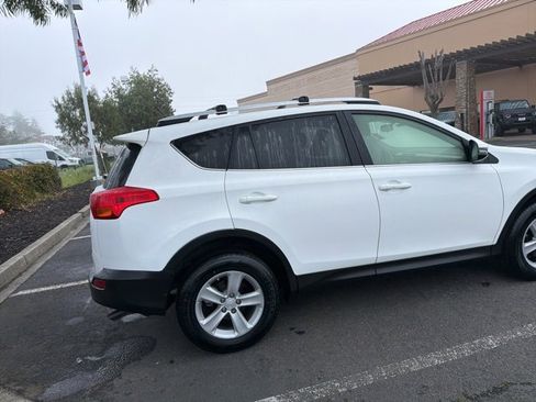 Used 2013 Toyota RAV4 XLE image 8