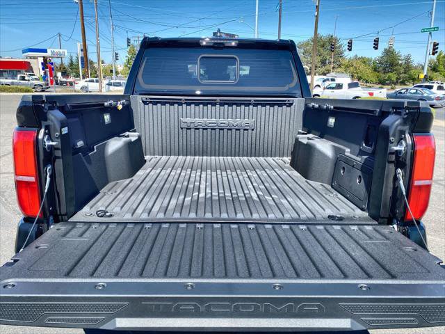 Certified 2025 Toyota Tacoma TRD Sport w/ TRD Sport Premium Package AWD/4WD image 23