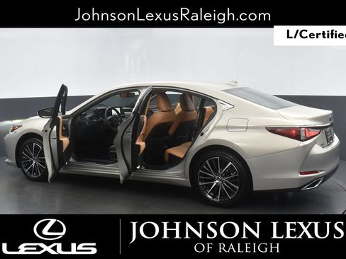 Certified 2024 Lexus ES 350 w/ Premium Package FWD image 36