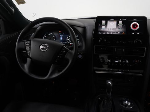 Used 2024 Nissan Armada SL w/ Midnight Edition Package image 12