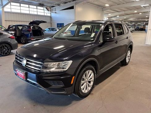 Used 2020 Volkswagen Tiguan S image 7