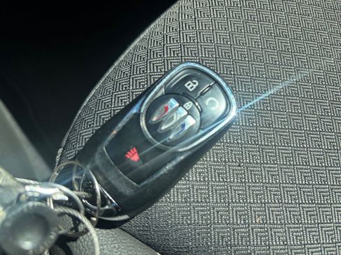 Used 2025 Buick Encore GX Preferred image 21