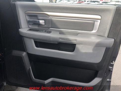 Used 2014 RAM 2500 SLT w/ Luxury Group image 21