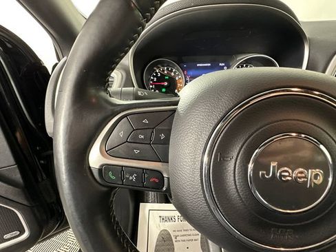 Used 2021 Jeep Compass Latitude w/ Sun and Sound Group AWD/4WD image 11