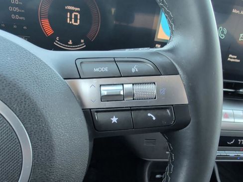 Used 2024 Hyundai Kona SEL image 13