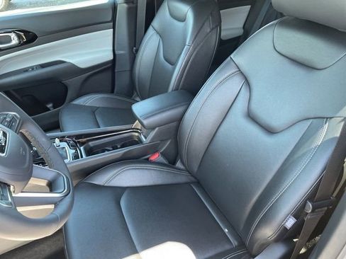 Used 2025 Jeep Compass Limited AWD/4WD image 25
