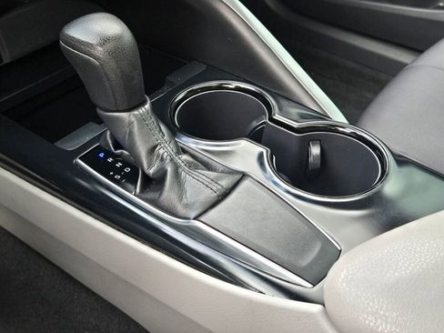 Used 2019 Toyota Camry LE w/ Convenience Package image 23