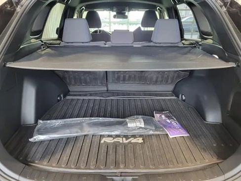 Used 2023 Toyota RAV4 SE AWD/4WD image 20
