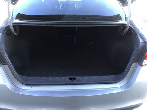 Used 2016 Chrysler 200 Limited image 31