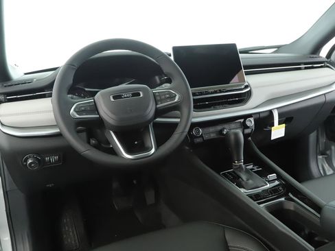 New 2026 Jeep Compass Limited image 2