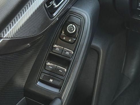 Used 2022 Subaru Crosstrek 2.5i Limited w/ Popular Package #3 image 18