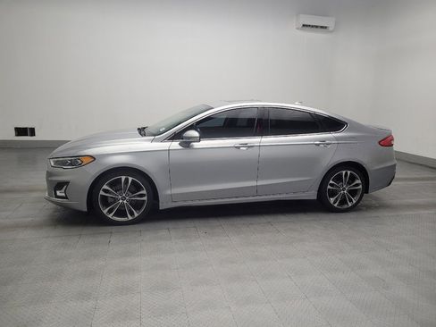Used 2020 Ford Fusion Titanium image 2