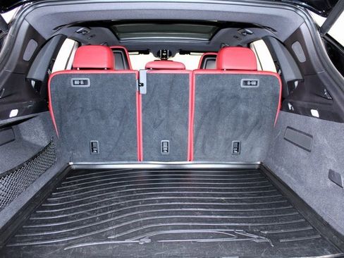 Used 2020 Porsche Cayenne image 25