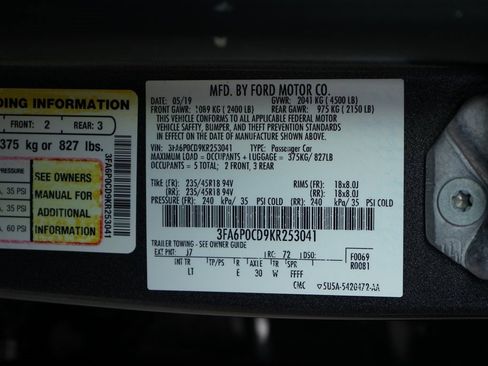 Used 2019 Ford Fusion SEL image 27