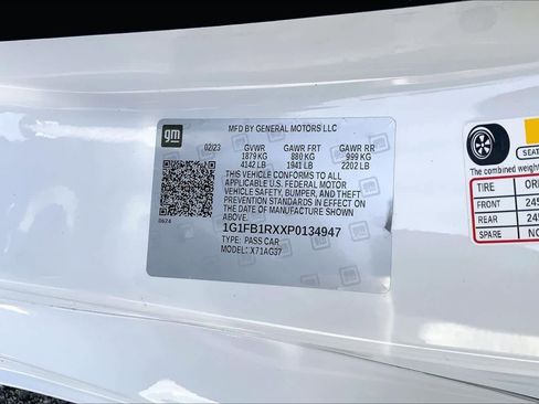 Used 2023 Chevrolet Camaro LT w/ RS Package image 30