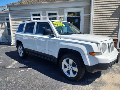 Used 2014 Jeep Patriot Latitude w/ Sun/Sound Group