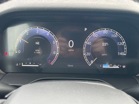 New 2025 Jeep Grand Cherokee Laredo X w/ Luxury Tech Group I AWD/4WD image 17