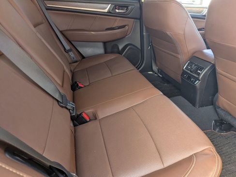 Used 2017 Subaru Outback 2.5i Touring w/ Popular Package #5A image 14