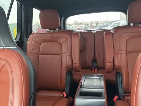 Used 2025 Lincoln Aviator Reserve w/ Equipment Group 201A image 22