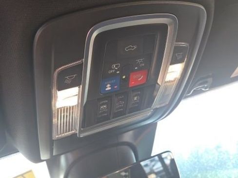 Used 2022 RAM 2500 Limited image 12