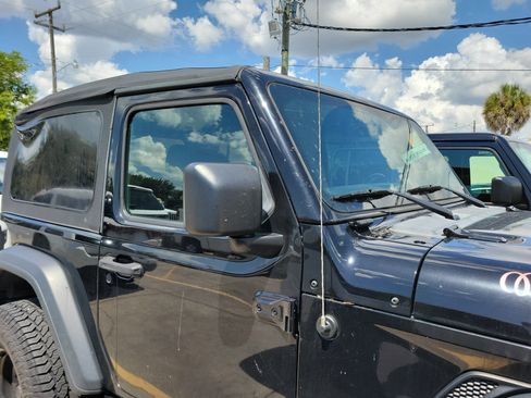 Used 2020 Jeep Wrangler Sport AWD/4WD image 8