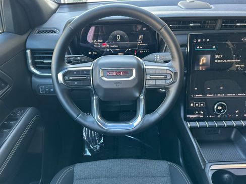 Used 2026 GMC Terrain Elevation w/ Black Edition image 17