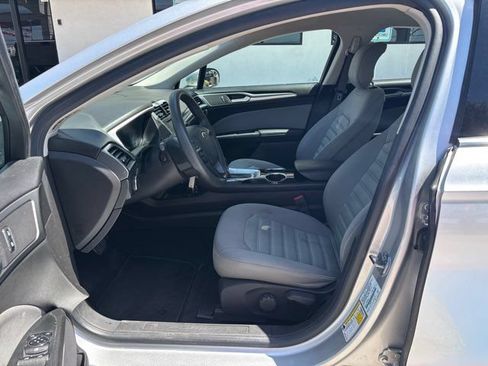 Used 2013 Ford Fusion S FWD image 8