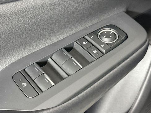 Certified 2025 Toyota Prius Plug-In Hybrid FWD image 28
