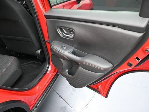 Certified 2025 Honda HR-V Sport image 31