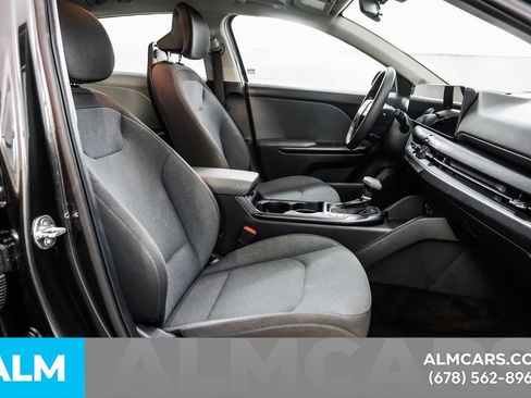 Used 2025 Kia K4 FWD image 19
