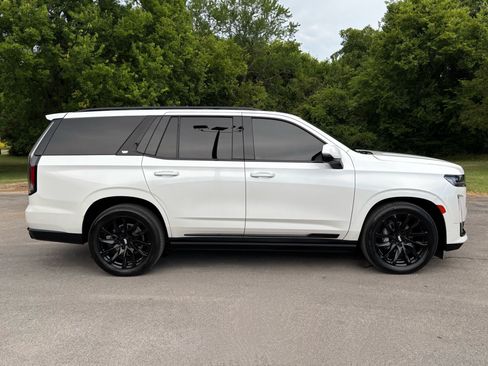 Used 2023 Cadillac Escalade Sport w/ LPO, ONYX Package AWD/4WD image 8