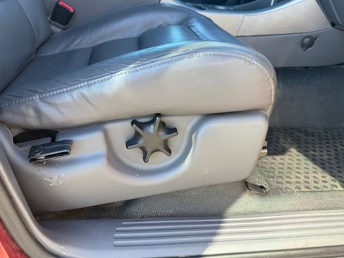 Used 2001 Ford Explorer Sport Trac 4x4 image 12