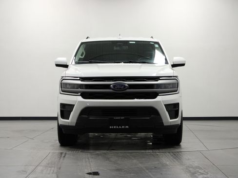 Used 2024 Ford Expedition XLT image 9